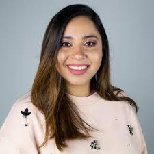 La guatemalteca Lisa Pérez obtuvo mención en la Bienal Iberoamericana de  Diseño en Madrid