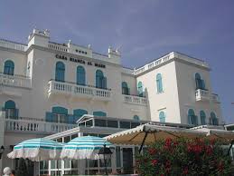 Casa Bianca Al Mare Jesolo Italy Jesolo Italy House Styles