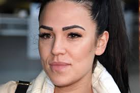 Auweia, dieser seitenhieb wird laura müller, mittlerweile norberg, wohl nicht gefallen. Elena Miras Wegen Coronakrise Von Mike Heiter Getrennt Gala De