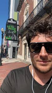 Damaris San-Juliano (@DamaDamaSJ)