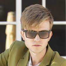 Gaya rambut keren gimana yg cocok ya ??? 4 Model Rambut Pria Untuk Wajah Bulat Fashion Beauty Liputan6 Com