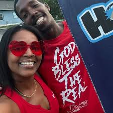 26-Year-Old Black Woman Makes History, Becomes One of Subway's Youngest  Franchise Owners