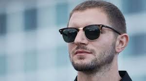 Alex Manzi's Instagram, Twitter & Facebook