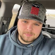 Austin Pepper's Instagram, Twitter & Facebook