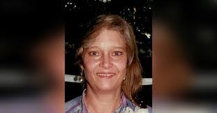 Dixie Wills's Instagram, Twitter & Facebook