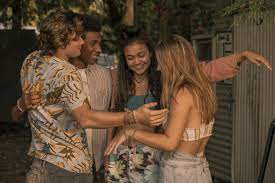 May 14, 2020 · cline, who plays john b.'s love interest sarah, was a local hire. Outer Banks Cast Who Stars In The Netflix Series And Where You Ve Seen Them Before