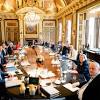 Premier mark rutte en coronaminister hugo de jonge kondigen dinsdag tijdens een persconferentie waarschijnlijk extra coronamaatregelen aan. 1