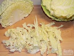 Le patate aggiungono cremosità, mentre la cipolla caramellata completa la ricetta con le sue note. Come Pulire La Verza Guide Di Cucina Ricettedalmondo