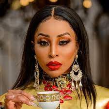 Moisturise, hydrate, rest, repeat, she captioned the photo. Khanyi Mbau åœ¨twitter ä¸Š Https T Co 67x3gatnqs Twitter