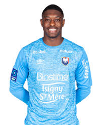 Aktuelle informationen zum verein sm caen (sm caen). Effectif Premiere Saison 2020 2021 Les Joueurs Sm Caen Classement Smc Resultats Stade Malherbe De Caen