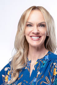 Katrina Crowe's Instagram, Twitter & Facebook