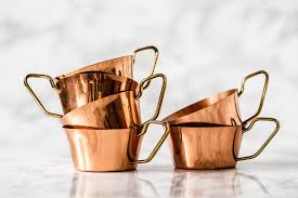 Using steel wool, a wire brush or a very abrasive sponge scour the. 5 Brilliant Fast And Easy Ways To Clean Copper Cookware