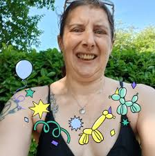 HELP says Venom when mummy had her tea she gave me bit of fish  fingers...I'm a bit worried cos every fish I see have no fingers