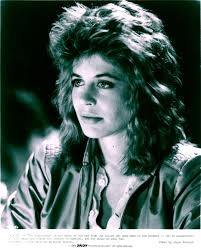 They evade pursuers in today's los angeles, relentlessly battling. Foto The Terminator 1984 Linda Hamilton As Sarah Connor Sarah Connor Terminator Terminator 1984