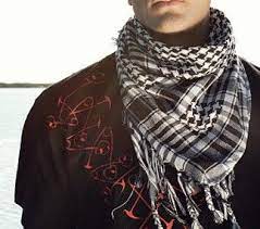 How To Tie A Bandana Keffiyeh Neck Wrap At Zia Moda How To Tie Bandana How To Tie A Bandana Shemagh Scarf