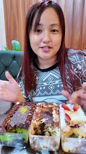 After a month of waiting! Finally natikman din ang crack cakes ni Ms.  @tonirmorales and super worth it! Ang sasarap lahat lalo na ung Strawberry!  #mommyjhenmon #minivlog #foodreview #minicake @Brent ...