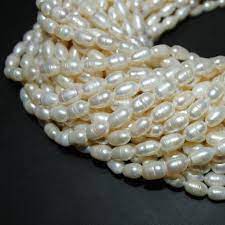 Few seem to understand how one strand of pearls can cost them $300, while another similar looking piece can cost $40. Natural Freshwater Rice Pearl 7x10mm New Arrival Wholesale Price Freshwater Pearl 15 5 Inches Full S Pearls Beads Etsy