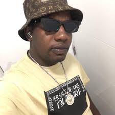 Ewo rivé nan peyil wi Complexe MJ 24...