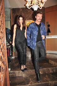 Kivanc tatlitug is a turkish actor and model who has received two golden butterfly awards for best actor. Kivanc Tatlitug Ile Basak Dizer In Evlendiklerinden Beri Yuzleri Gulmedi Fotohaber Magazin
