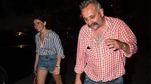 Onur ünlü erkek senarist, yönetmen türk. Onur Unlu Ben Sorun Etmezken Insanlara Ne Oluyor Yasam Www Abdpost Com Amerika Dan Haberler