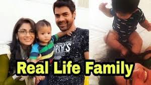 However, their pda on social media began only a year before they decided to take things forward. Kumkum Bhagya Actor Shabbir Ahluwalia Real Life Family Youtube