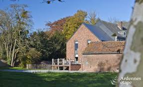 Op de boerderij worden dieren gehouden. Comfortabel Vakantiehuis Op De Boerderij Voor 6 Pers Te Huur In Faimes