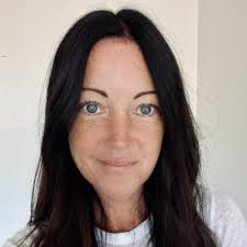 Keya Edwards's Instagram, Twitter & Facebook