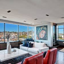 Our penthouse homes come with concierge service and conveniences built in. Seattle Penthouse Condos Seattle S Best Resource For Penthouse Living