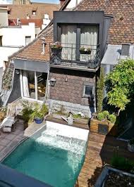 Toit Terrasse Tout Savoir Sur L Amenagement D Un Rooftop Piscine Sur Le Toit Terrasse Piscine Maison De Ville