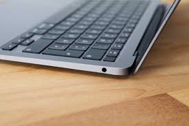 The macbook air's performance — powered by the m1 processor and 16gb of ram — is phenomenal. Macbook Pro Macbook Air Und Mac Mini Mit M1 Im Test Hardwareluxx