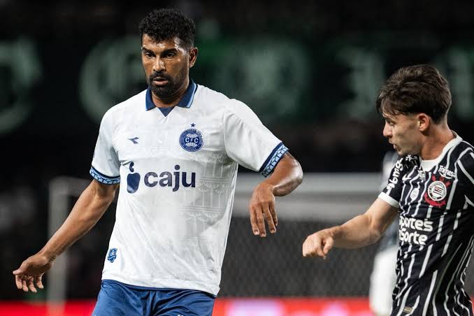 Coritiba segura press&atilde;o no fim, vence o Corinthians e salta na tabela - Revista PLACAR