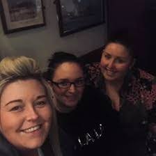 Bernadette Kenyon's Instagram, Twitter & Facebook