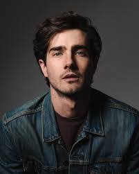 Matthew Dole's Instagram, Twitter & Facebook