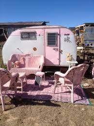 awesome top and unique 15 vintage caravans ideas for cozy camping https decoor net top and unique 15 vintage carava vintage camper cozy camping retro campers