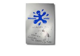 We did not find results for: Ein Von Udo Lindenberg Gestaltetes Unicef Kampagnenplakat