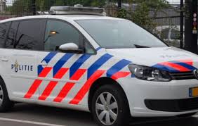 Jun 24, 2021 · politie vindt verborgen ruimte in auto waarin grote partij drugs zit. 4tops Casting