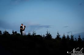 Дебби райан, пейтон лист, кэмерон бойс и др. Sawyer Family Farmstead Wedding Jessie Steven