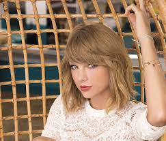Wavy blond shoulder length hair. Hd Wallpaper Taylor Swift Blue Eyes Singer Women Shoulder Length Blonde Hair Wallpaper Flare