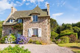 Enjoy stone masonry, stucco and gently sloping rooflines with french country houses. What Is French Provincial Architecture
