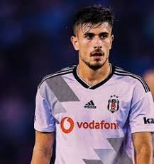 Hakkında merak edilenler, oynadığı takımlar, kısaca hayatı ve biyografi bilgileri. Spor Icin 10 Fikir Spor Futbolcular Siyahin Gucu