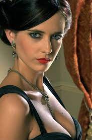 Стала известна благодаря съемкам домашнего видео и публикации их на самых популярных сайтах соответствующего профиля. Pin By Aleksandr Kvashin On Eva Green Hot Actress Eva Green Eva Green Bond Girls