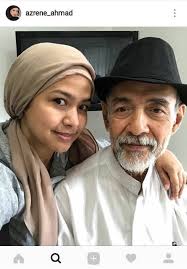 All posts tagged abdul aziz nong chik. Helena On Twitter Anak Rosmah Mansor Isteri Fazley Yaakob Dengan Aziz Nong Chik Bapanya Bekas Suami Rosmah You Re Still With Me Azrene Is Not The Daughter Of Dunia Jam 10 S