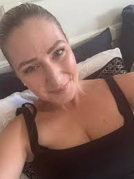 Just got my lash growth serum! Hope it helps!! I have short eye lashes!