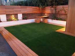 We've picked up lots of little city garden design tips for your inspiration. 40 Creative Garden Fence Decoration Ideas Backyard Backyard Design Artificial Grass Backyard
