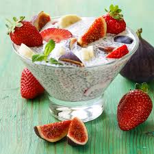 Unsere chia samen rezepte abnehmen helfen dir dabei! Low Carb Chia Joghurt Mit Fruchten Im Glas Rezept Fur Nachtisch