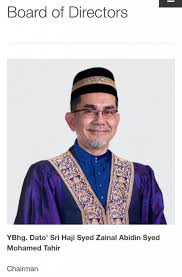 Vivy yusof dan suaminya tidak berdiri sendiri dibelakangnya adalah bapanya. Dato Yusof Jusoh Kroni Anwar Pelobi Anaknya Vivy Yusof Dilantik Lembaga Pengarah Uitm