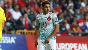 A milli futbol takımı'nda cengiz ünder sakatlığı nedeniyle aday kadrodan çıkarıldı. A Milli Takim Da Cengiz Under Uzuntusu