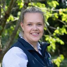 Abbey Holman's Instagram, Twitter & Facebook