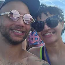 Who would win in a fight between Rock Lee with a Byakugan and Shikamaru  with a Sharingan?