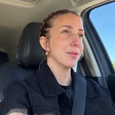 Who is a good hairdresser for short haircuts?